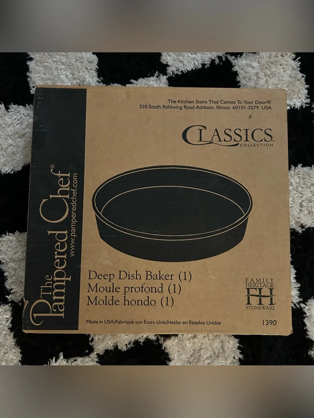 Pampered Chef Stoneware Family Heritage Deep Dish Baker 11in Round 1390 NIB
